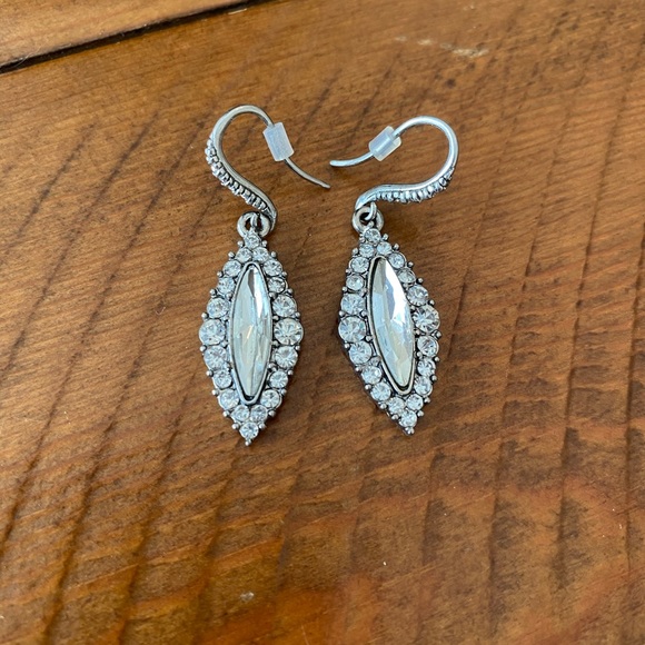 CHLOE + ISABEL CRYSTAL EARRINGS - Picture 3 of 4